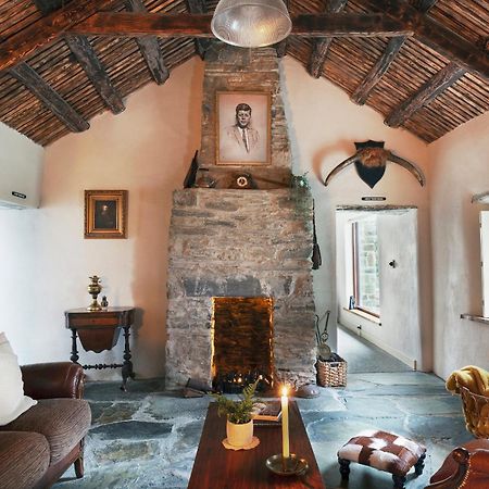 Secluded Thatched Cottage, Near Beaches & Hill Walking Rashenny Exterior photo
